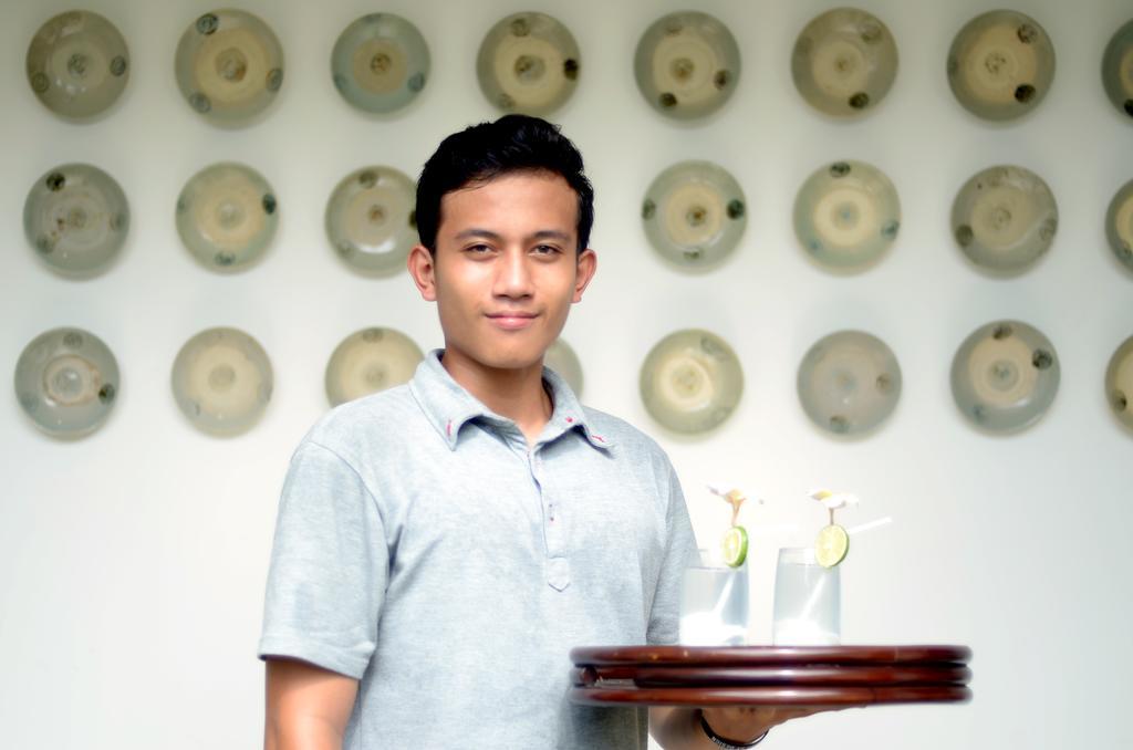 Room & Vespa 2 Seminyak  Exterior photo